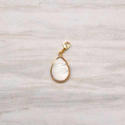 Rim Set Mother of Pearl Charm