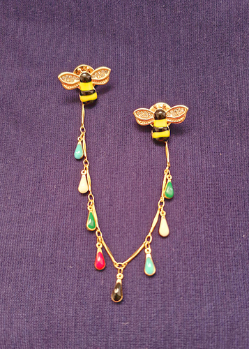 2 Bumblebees Brooch