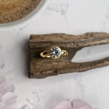 White Topaz Maxi Ring
