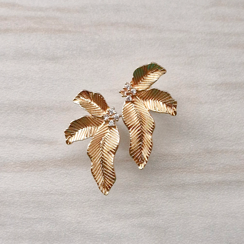 Banana Leaf Studs Gold