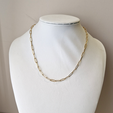 Collarbone Length Paperclip Chain Necklace