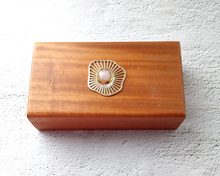 Deco Lotus Leaf with Rose Quartz Mahogany Box