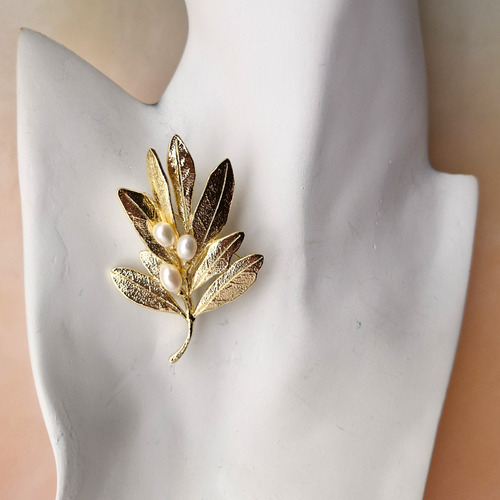 Leaves and Pearls Brooch Pin