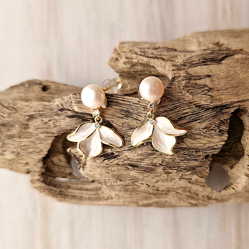 Pearl with White Enamel Petals Earrings