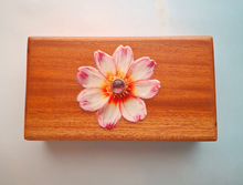 White Daisy with Amethyst Mahogany Box