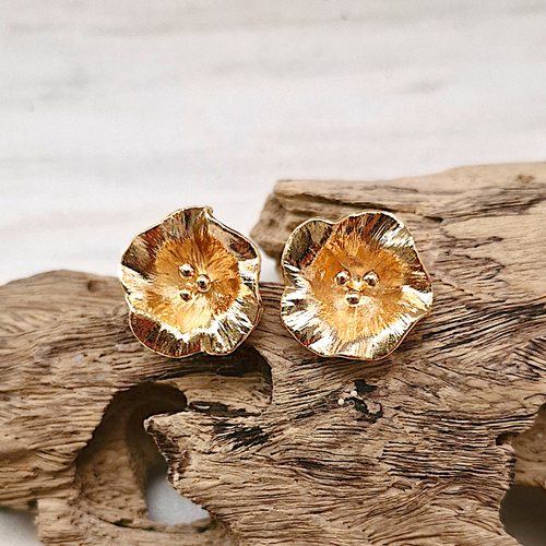 Pistil Flower Brass Studs Only