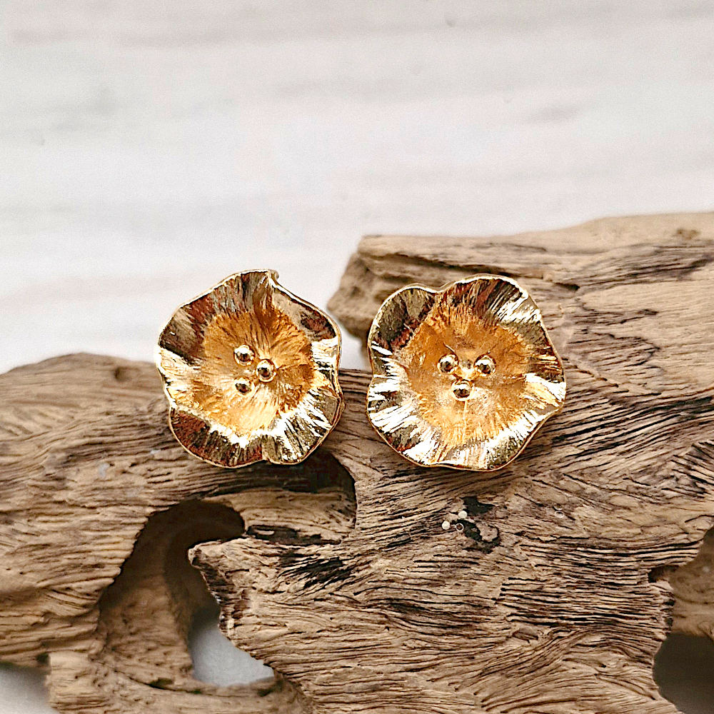 Pistil Flower Brass Studs Only