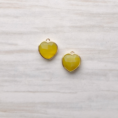 Yellow Jade Heart Rim Set Dangles