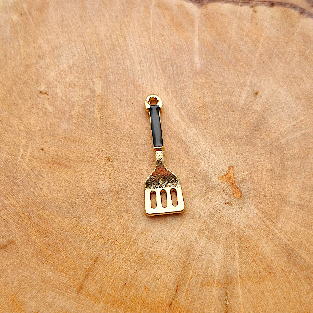 Spatula Charm