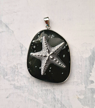Animal Art on Snowflake Obsidian Bag Charm