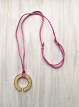 Stingray Arc Reversible Pendant