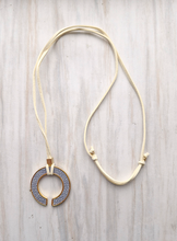 Stingray Arc Reversible Pendant