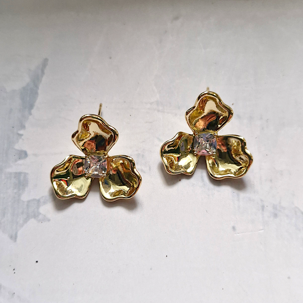 Trillium Flower Brass Studs Gold