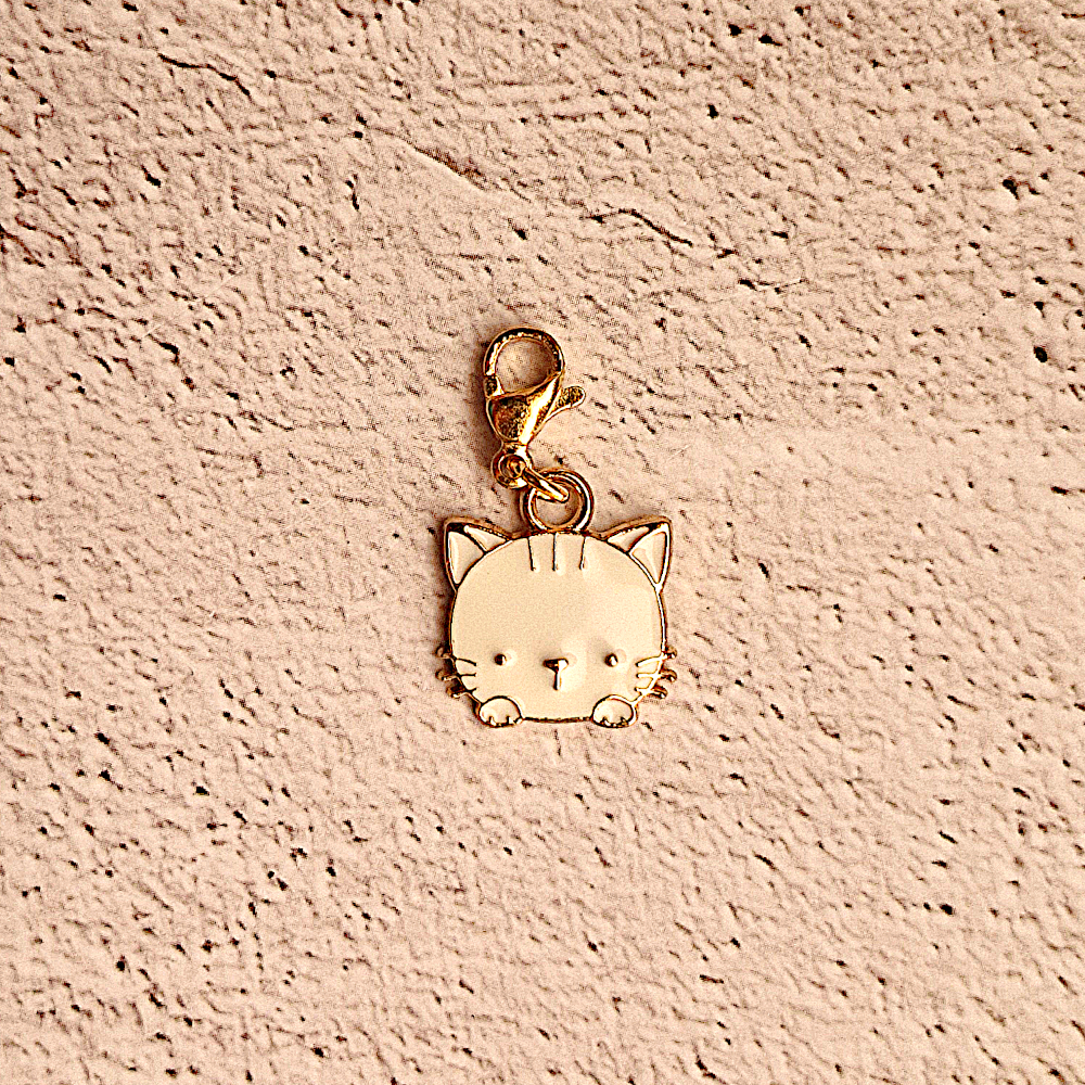 White Kitty Cat Head Simple Charm