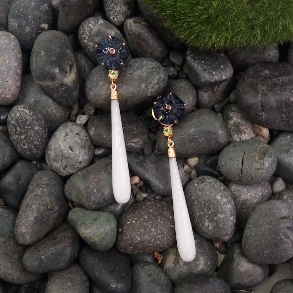 Rhodolite Garnet on a Carved Flower Lapiz Lazuli Stud with Peridot and Long White Agate Twinset Earring