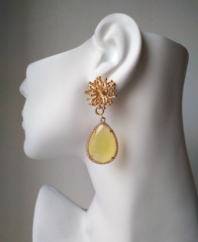 Branch Coral Brass Stud with Haloed Canary Yellow Quartz Detachable Dangles