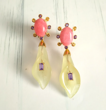 Calla Lily v5 Twinset Earrings