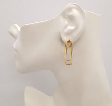 Intertwined Rectangles Stud Earrings