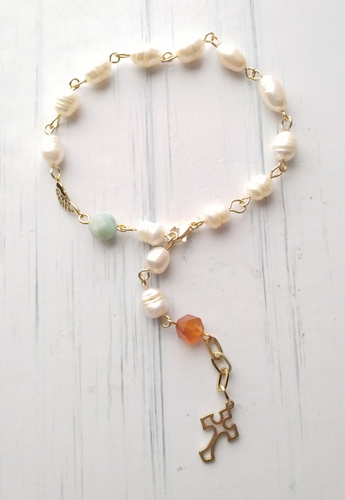 Pearl Rosary Bracelet with Metal Cross