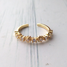 Tiny Jeweled Flowers Ring